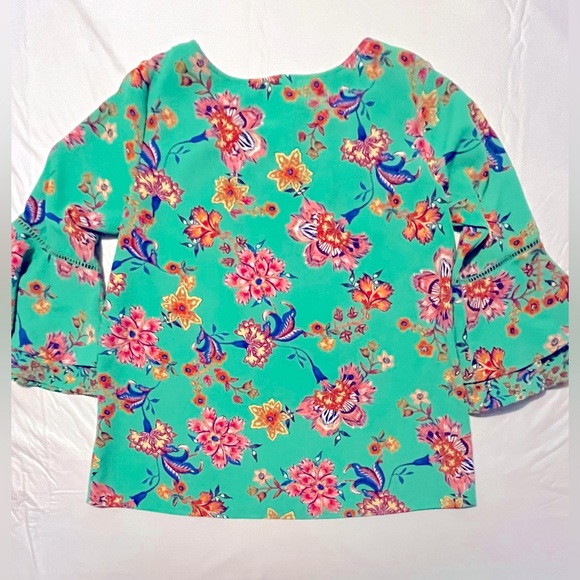 Fig and Flower Top Women Medium Green Floral Ruffle 3/4 Sleeve Blouse - Picture 12 of 14